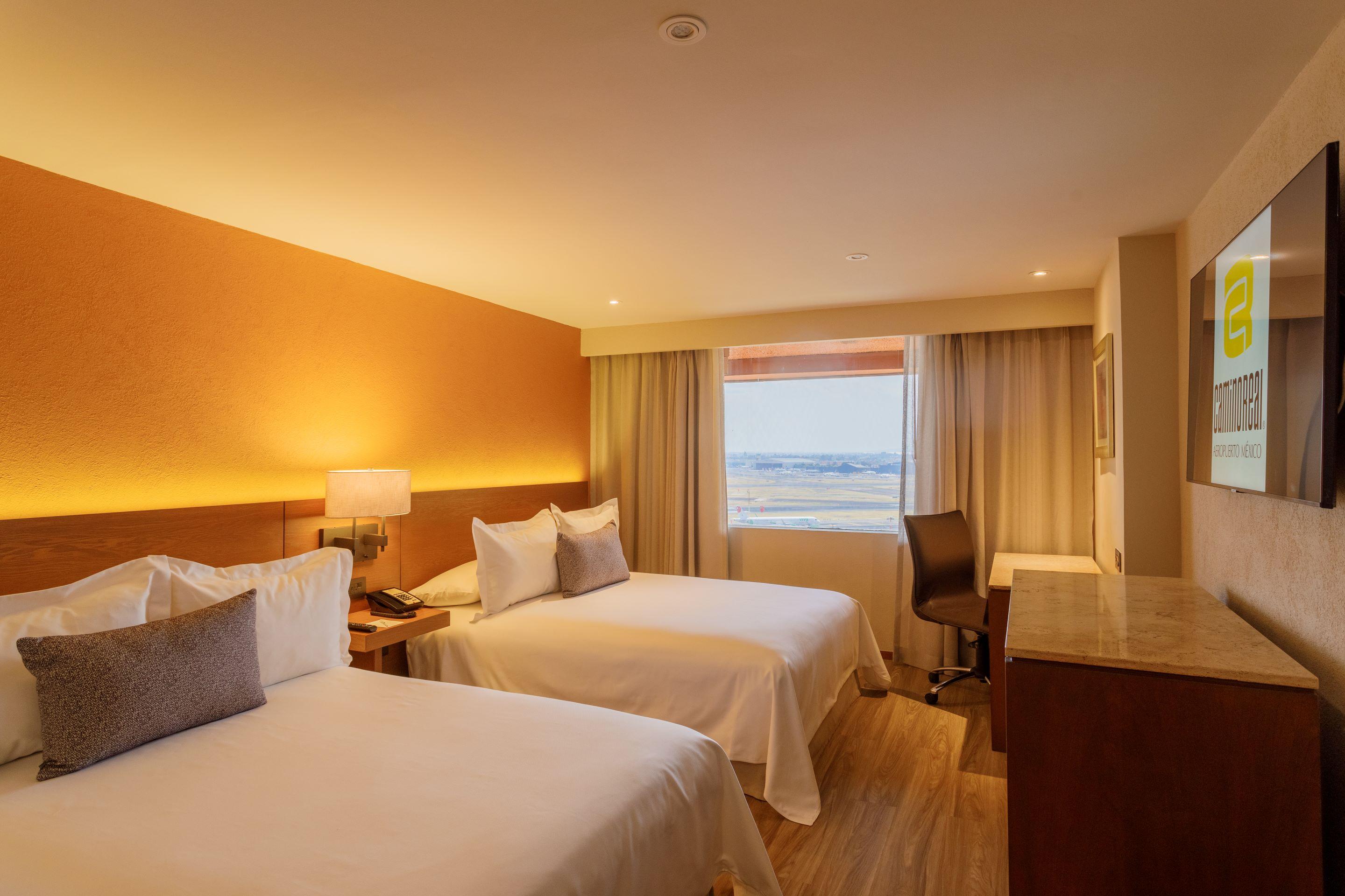 Hotel Camino Real Aeropuerto Città del Messico Esterno foto A room at the hotel
