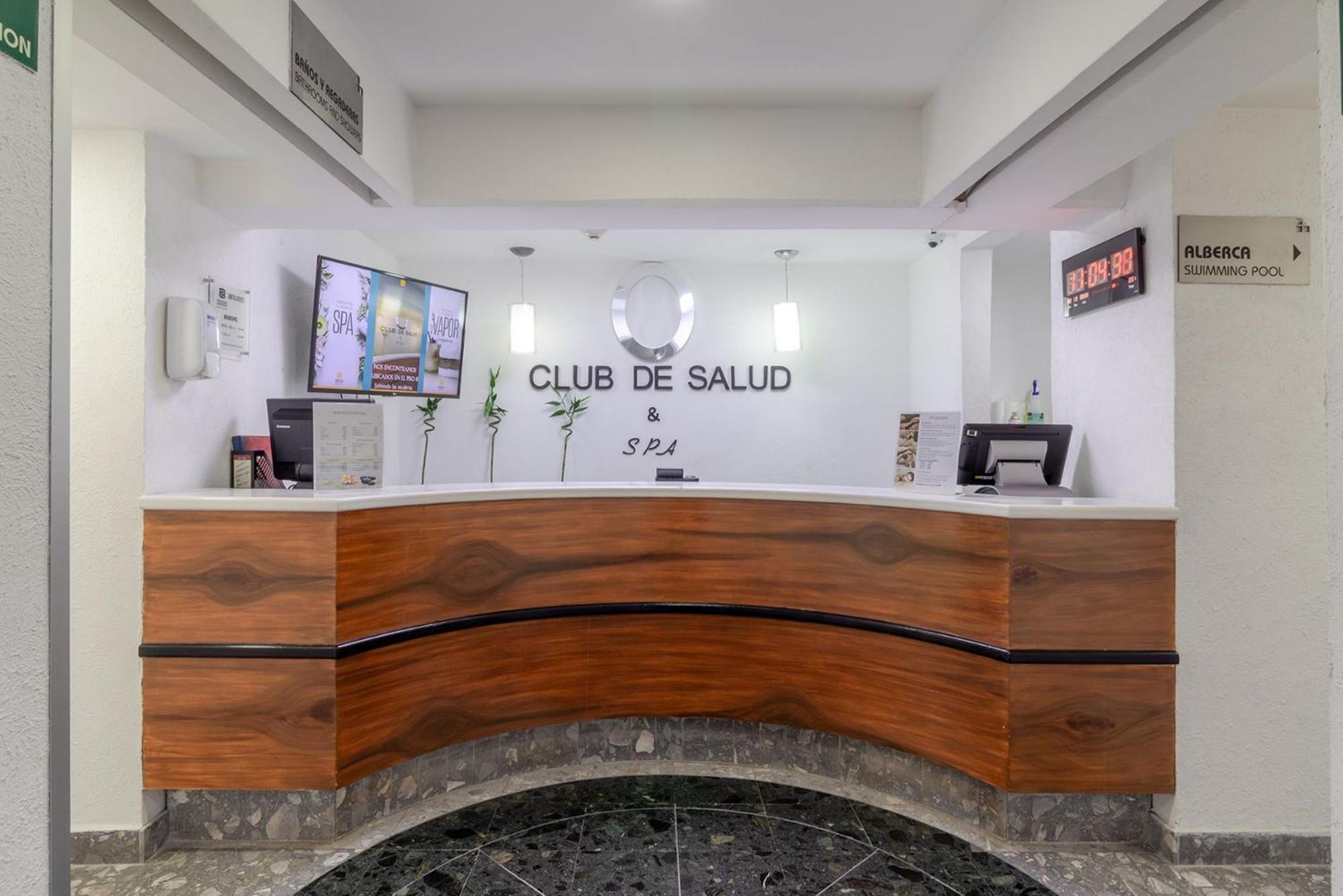 Hotel Camino Real Aeropuerto Città del Messico Esterno foto Reception desk