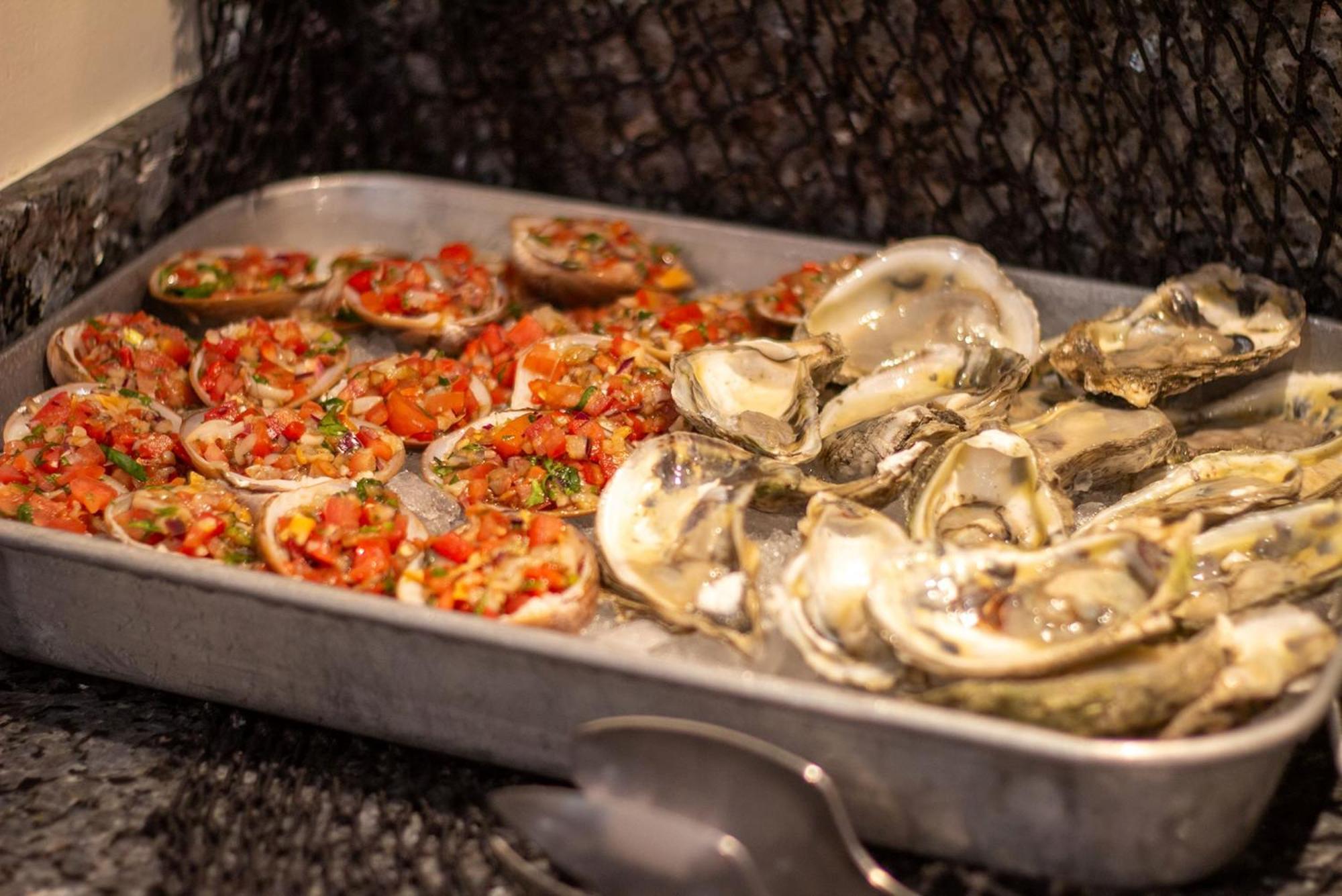 Hotel Camino Real Aeropuerto Città del Messico Esterno foto Oysters