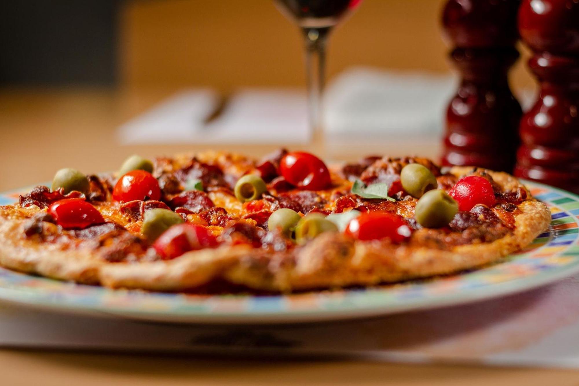 Hotel Camino Real Aeropuerto Città del Messico Esterno foto A pizza