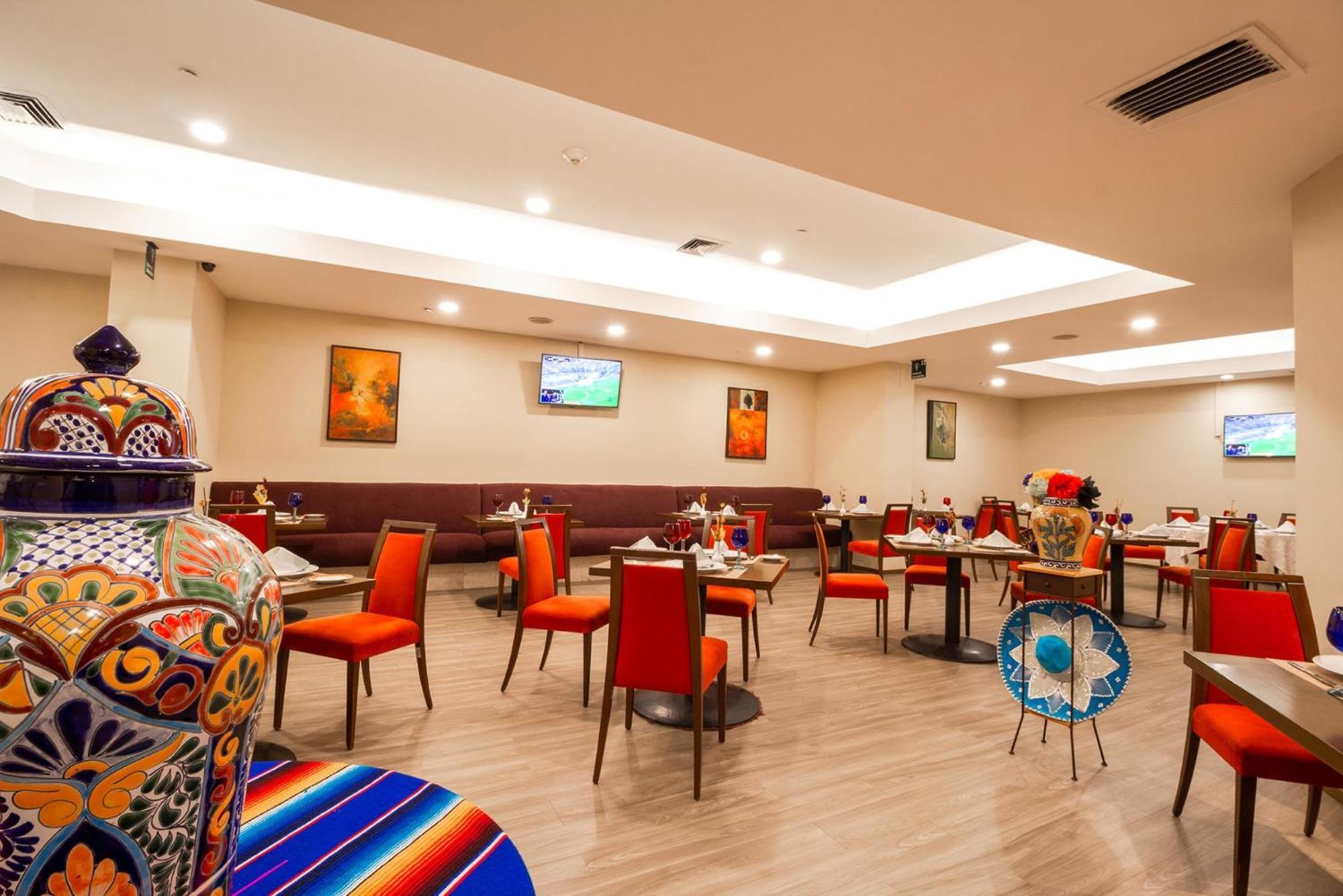 Hotel Camino Real Aeropuerto Città del Messico Esterno foto El Sabado Restaurant